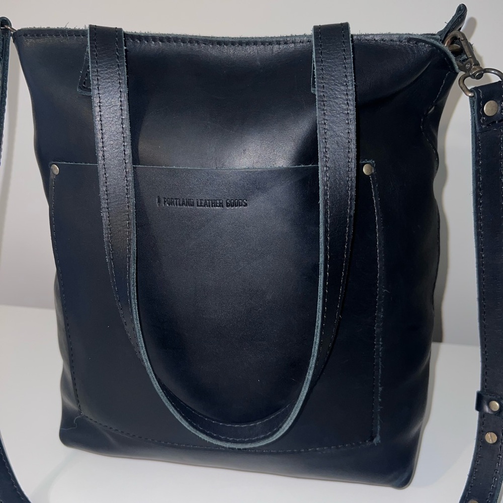Black Portland Leather Tote Bag Shoulder Strap